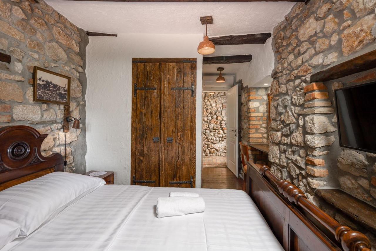Pool Villa Cupido - Happy Rentals Drivenik Екстериор снимка