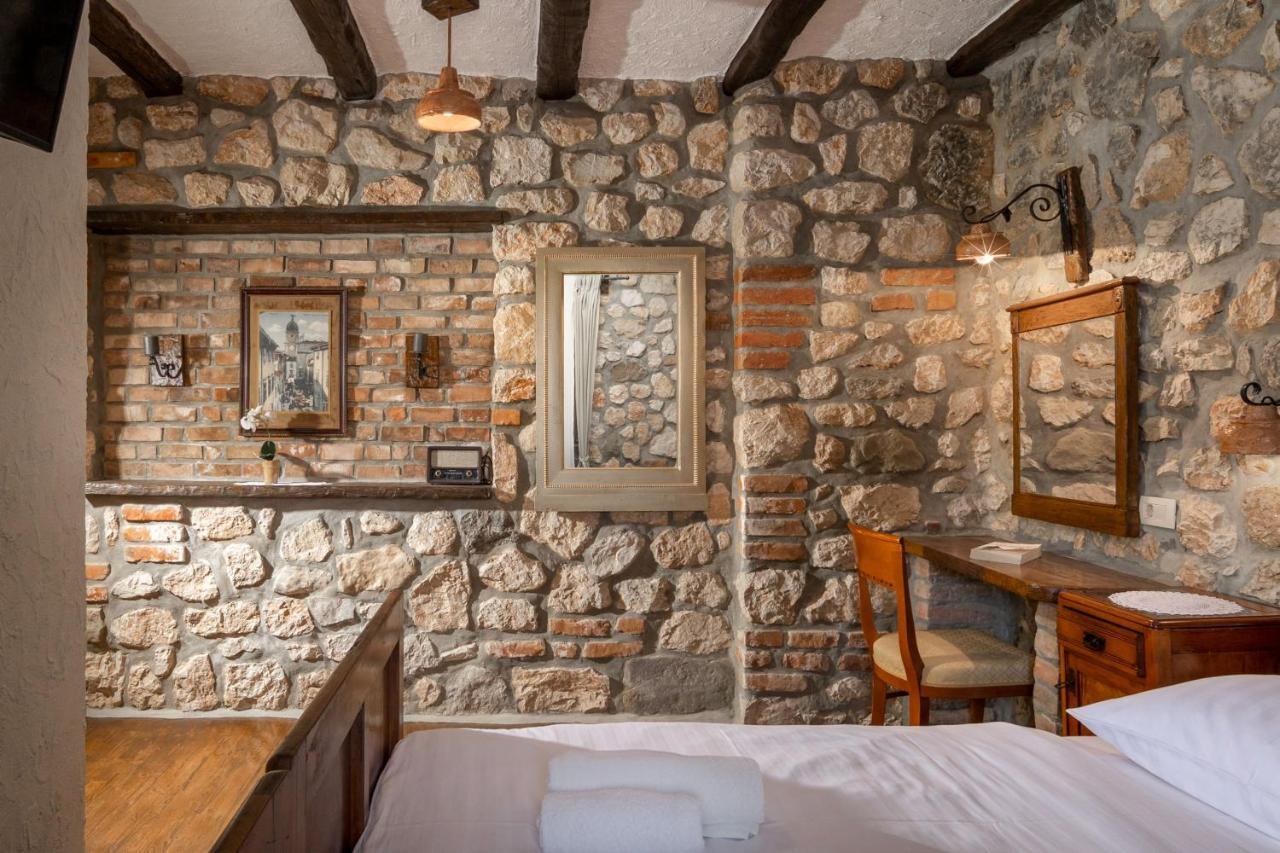 Pool Villa Cupido - Happy Rentals Drivenik Екстериор снимка