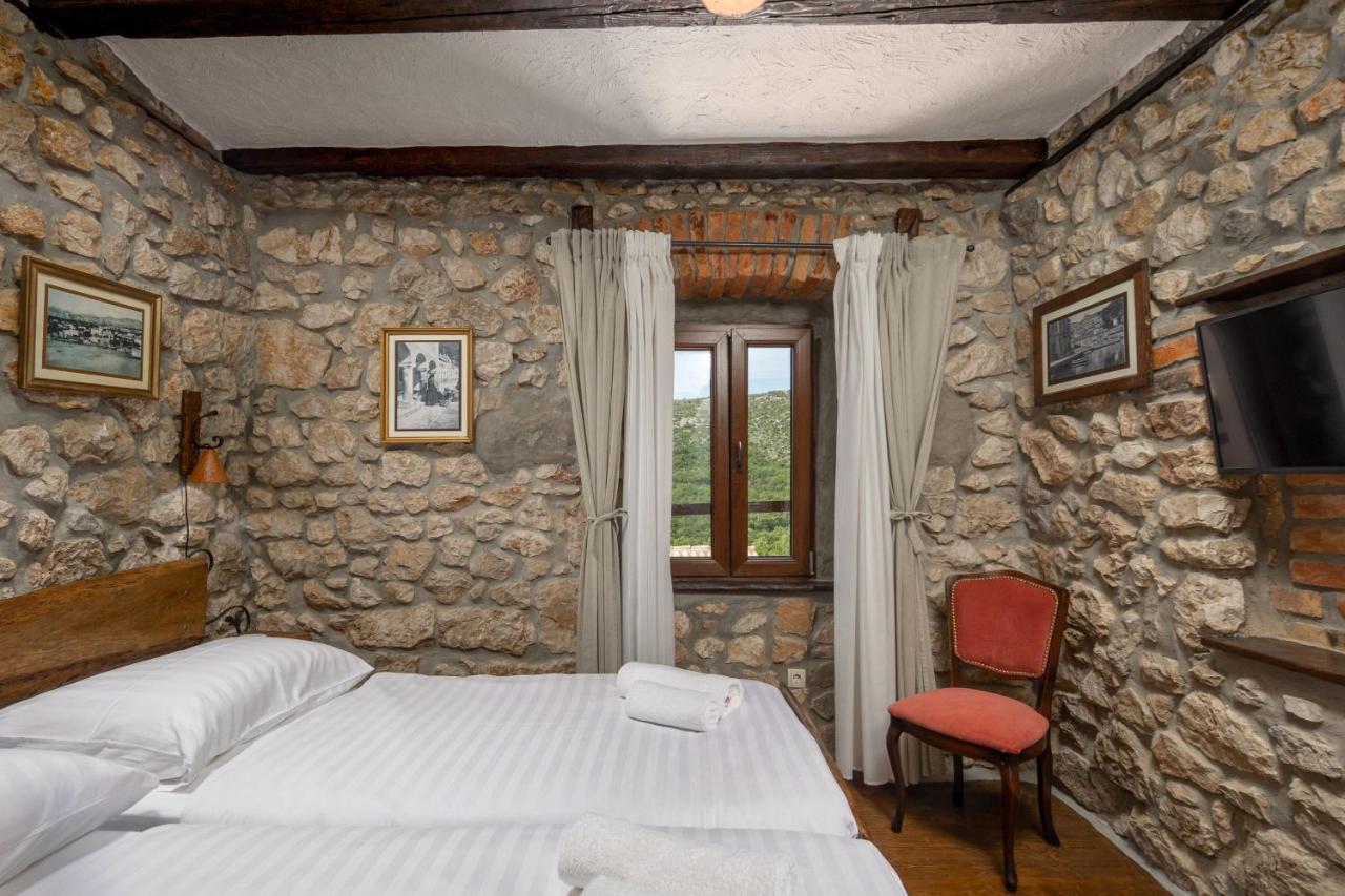 Pool Villa Cupido - Happy Rentals Drivenik Екстериор снимка