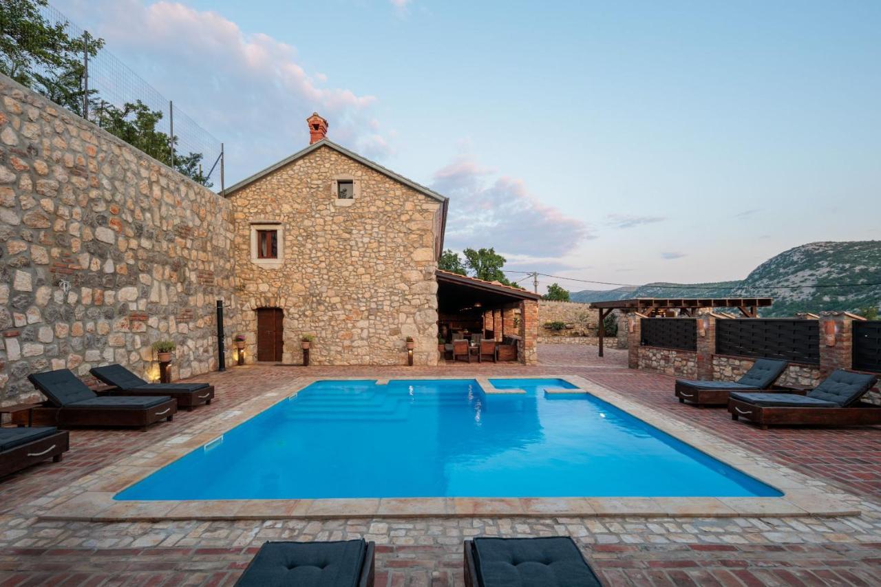 Pool Villa Cupido - Happy Rentals Drivenik Екстериор снимка